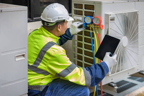 Professional Hvac technician working in Pennington, TX
